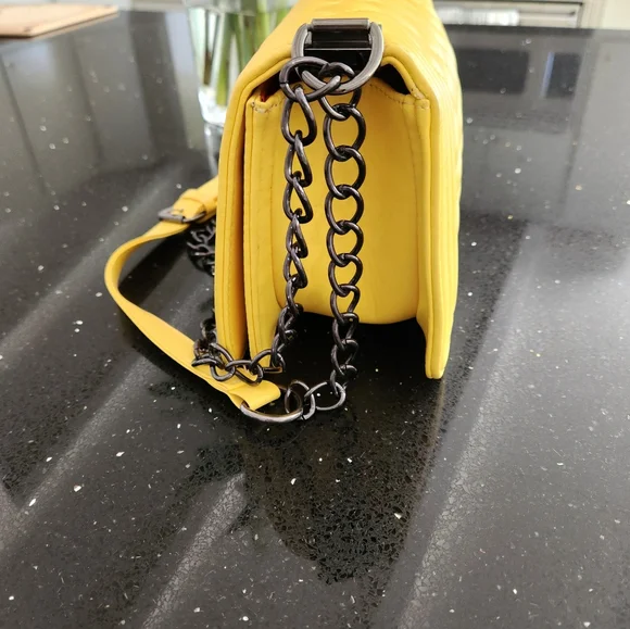 NEW - Yellow Quilted Crossbody Purse - Picture 2 of 7